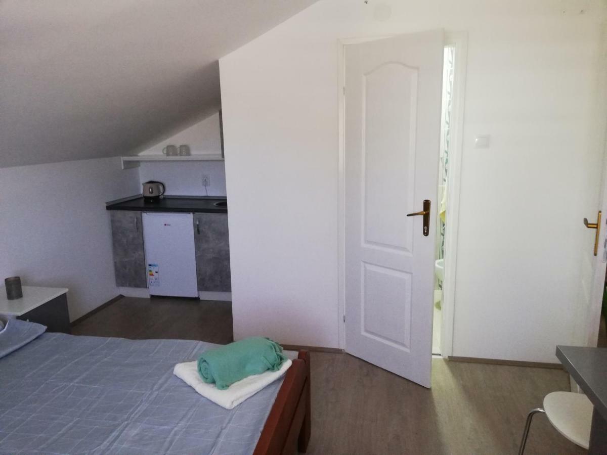 S. A. L. Prenociste Lägenhet Zrenjanin Exteriör bild